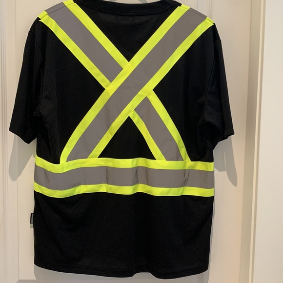 NWOT. Forcefield shirt for men - Picture 5 of 6